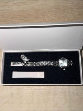 Silver Chain-Link Bracelet Watch with White Dial